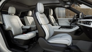 2026 Lincoln Lincoln Aviator Internal Image 1
